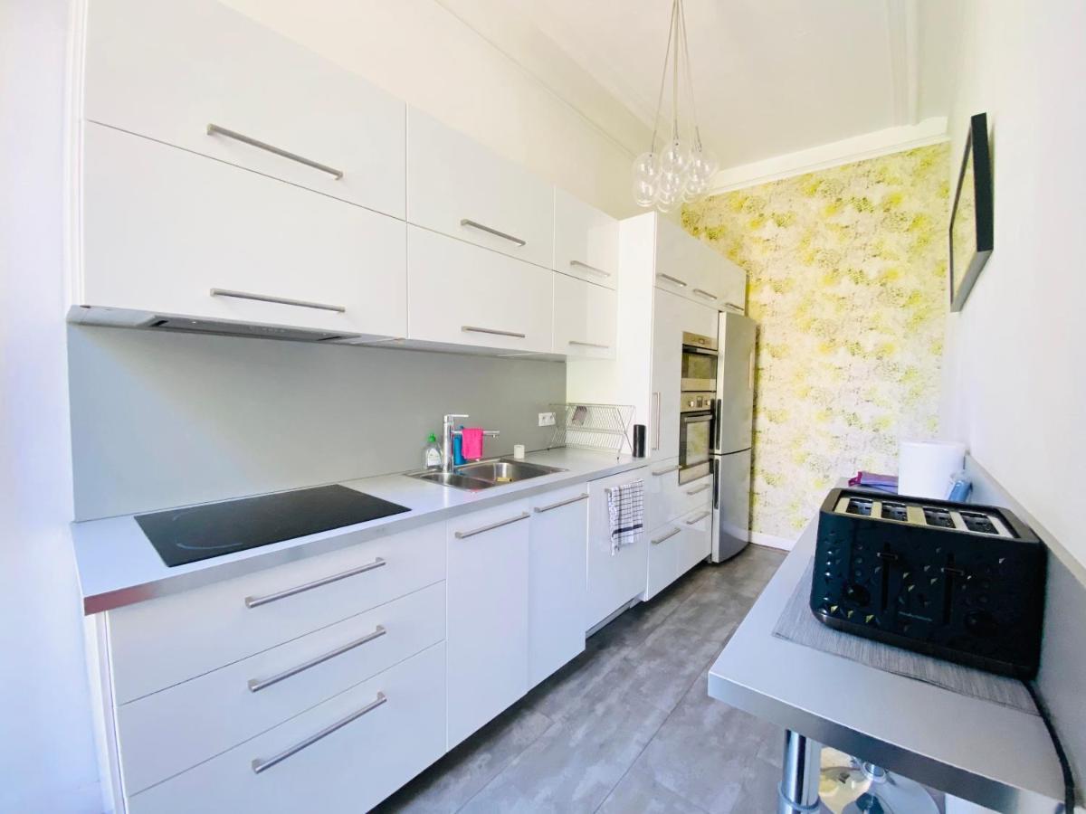 Grand Place Prefecture 105m2 Apartment